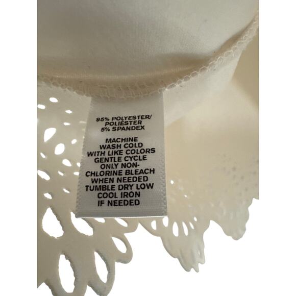 Ann Taylor Mixed Media Sleeveless Design Classic Blouse - Size: Large - Picture 4 of 5